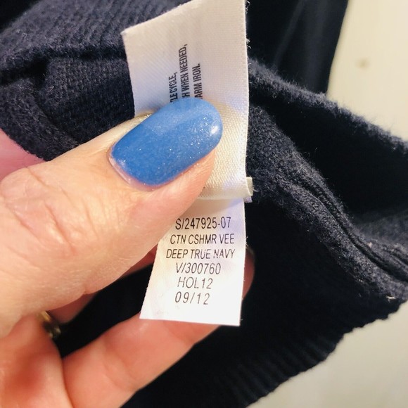 Men’s Gap Cashmere & Cotton Blend V-neck Dark Navy Blue Sweater Sz Large - Picture 7 of 10